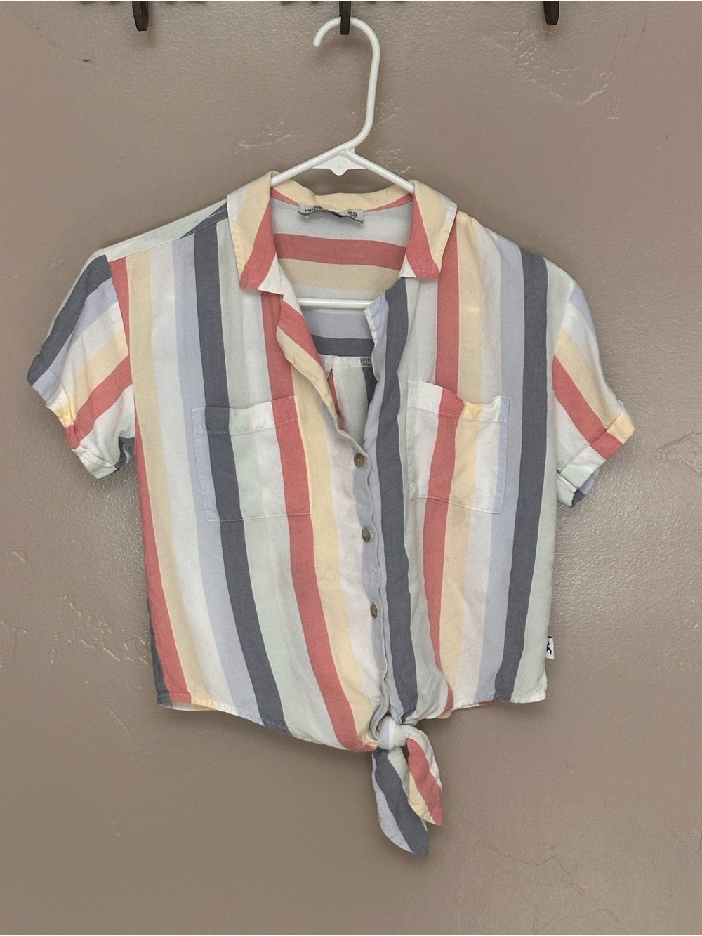 Hollister women's multicolor striped short-sleeve tie-front crop top